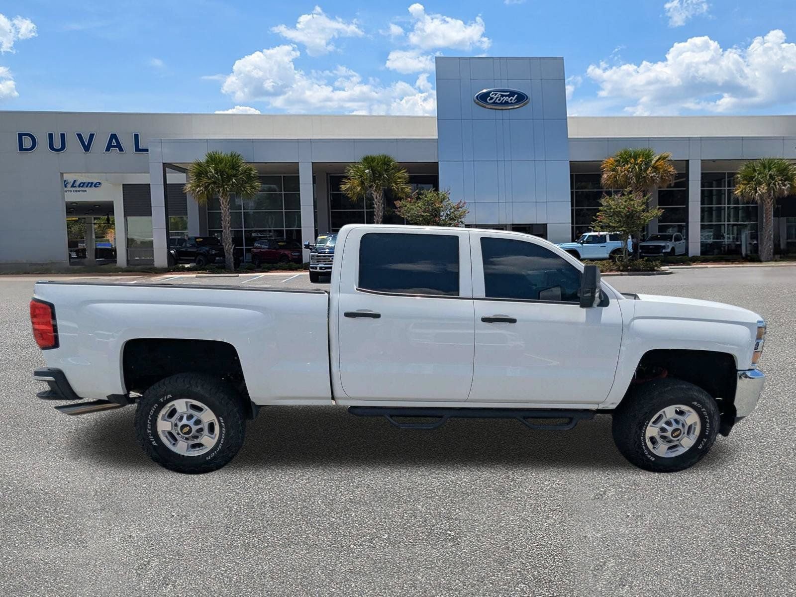 Used 2015 Chevrolet Silverado 2500 LT AWD/4WD image 3