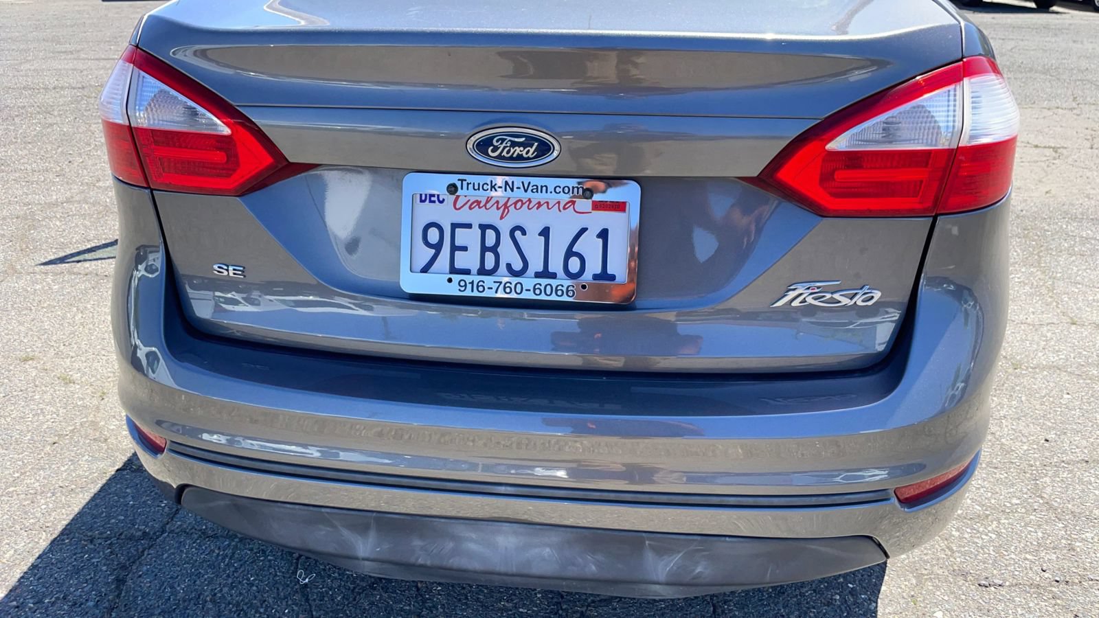 Used 2014 Ford Fiesta SE FWD image 39