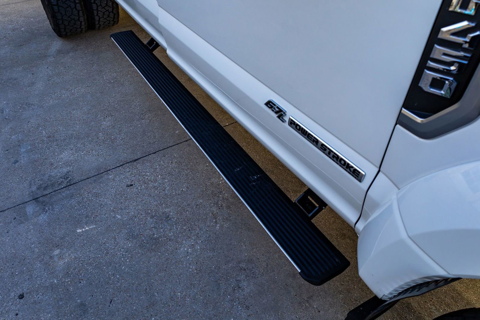 Used 2022 Ford F450 Limited w/ FX4 Off-Road Package image 13