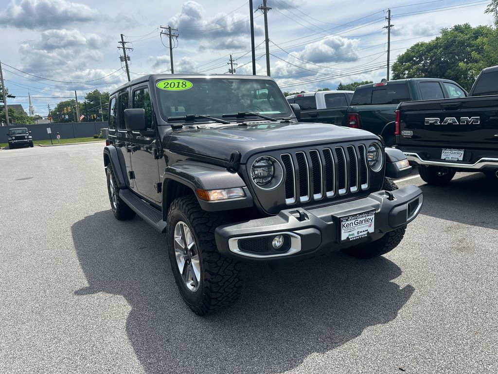 Used 2018 Jeep Wrangler Unlimited Sahara w/ Uconnect 4C Nav & Sound Group AWD/4WD image 4