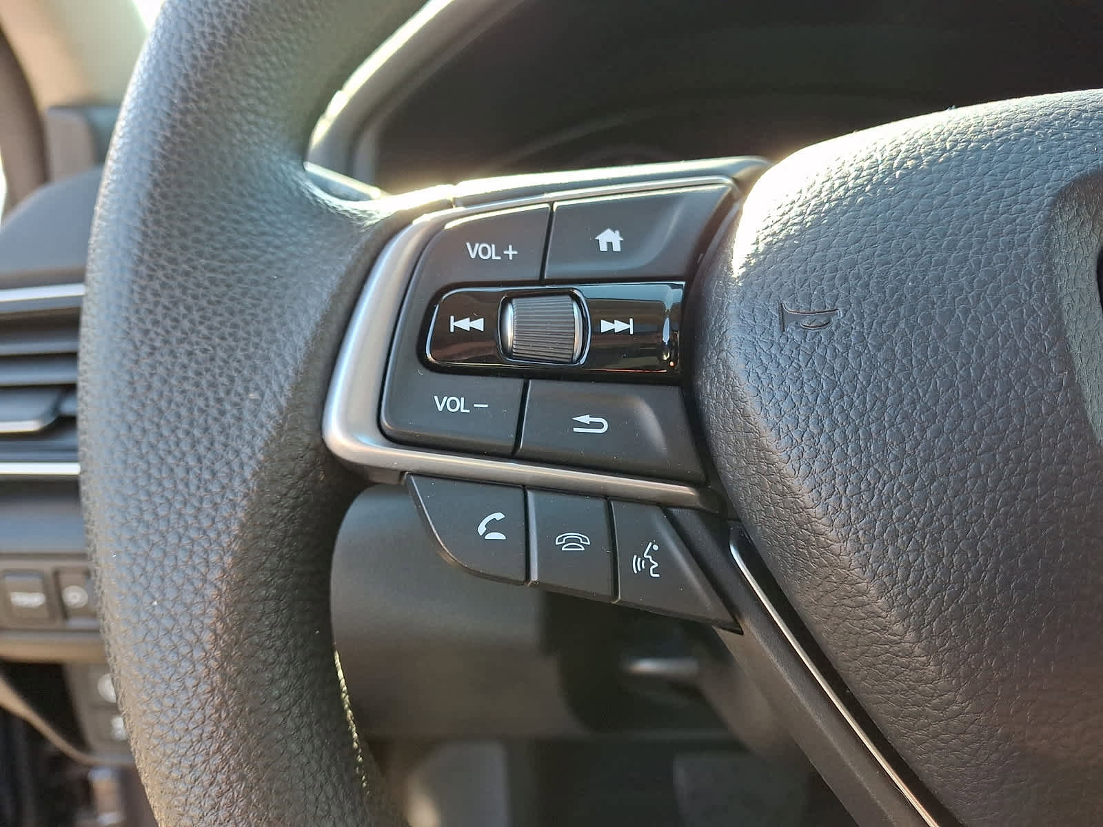 Certified 2020 Honda Accord EX image 22