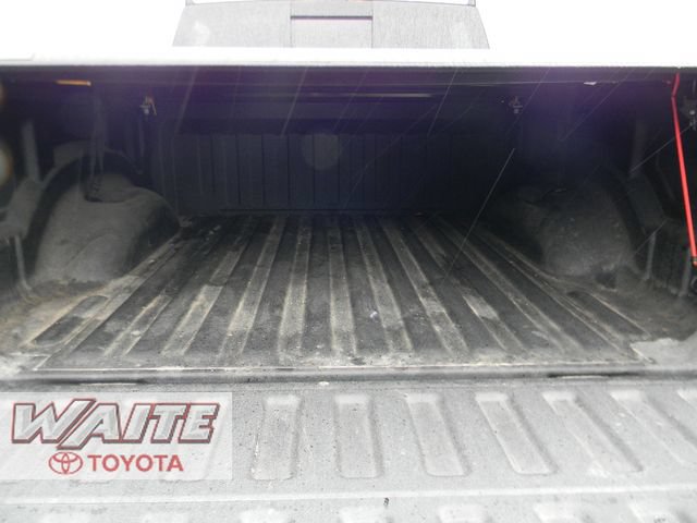Used 2024 RAM 1500 Laramie AWD/4WD image 4