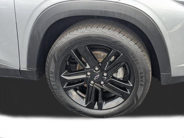 Used 2025 Chevrolet Trax ACTIV w/ Sunroof Package image 19