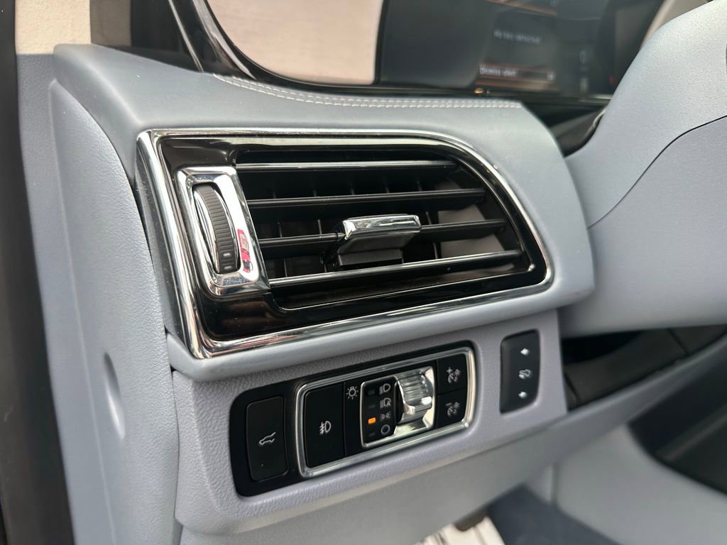 Used 2024 Lincoln Navigator L Black Label image 31