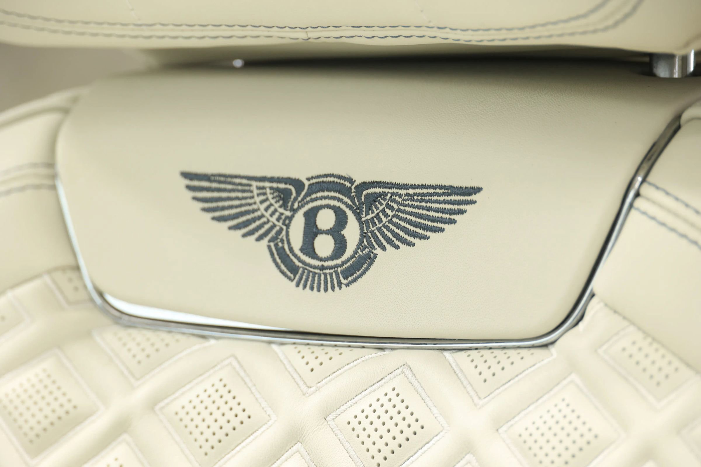 Used 2020 Bentley Flying Spur W12 w/ First Edition Specification image 23
