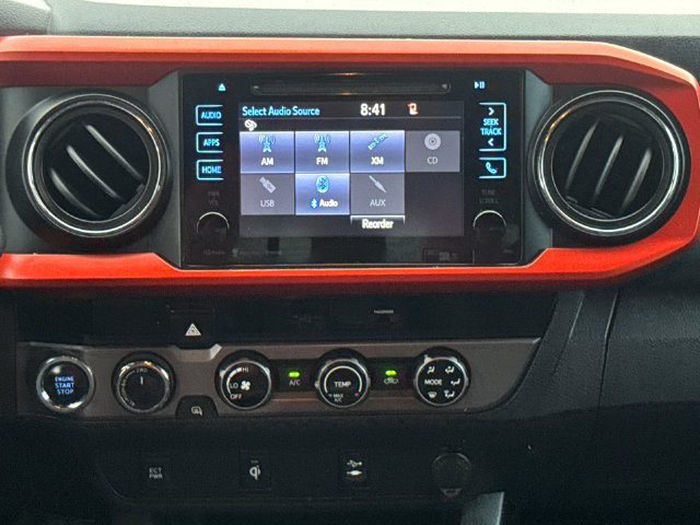 Used 2017 Toyota Tacoma TRD Off-Road AWD/4WD image 13