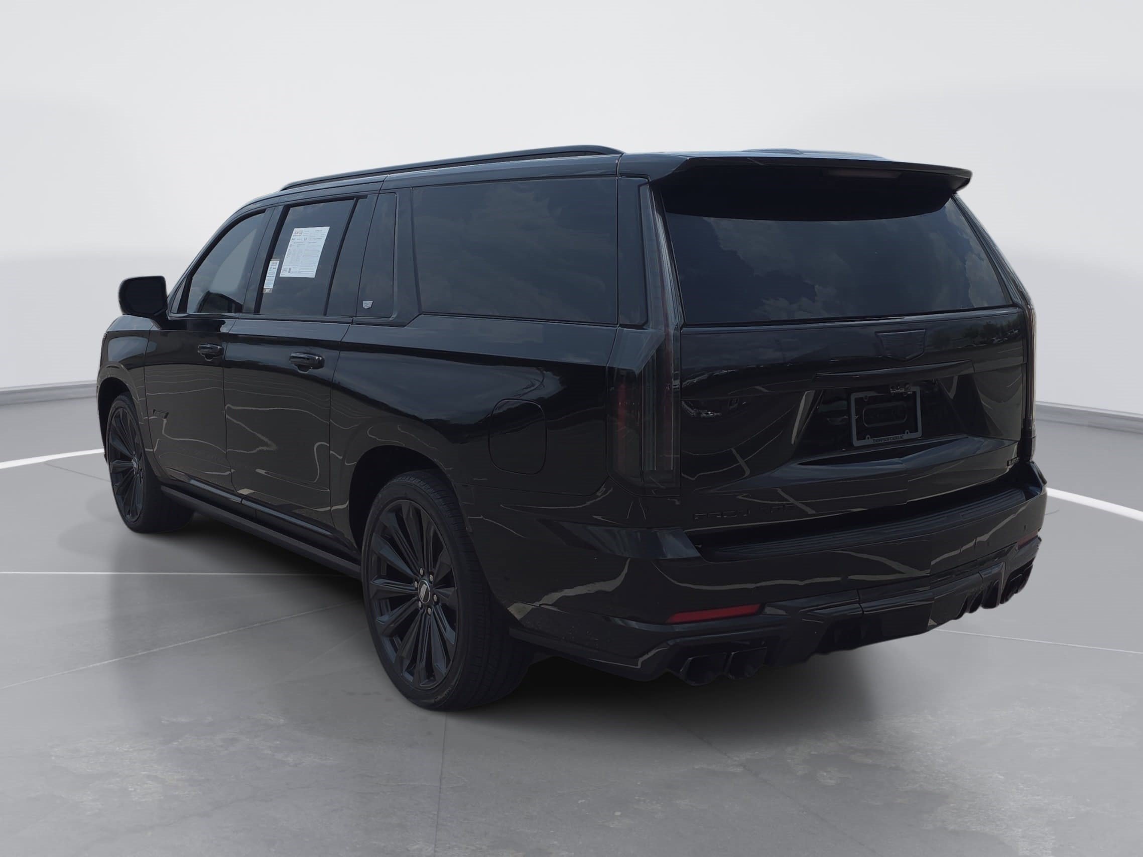 Used 2026 Cadillac Escalade ESV V AWD/4WD image 5