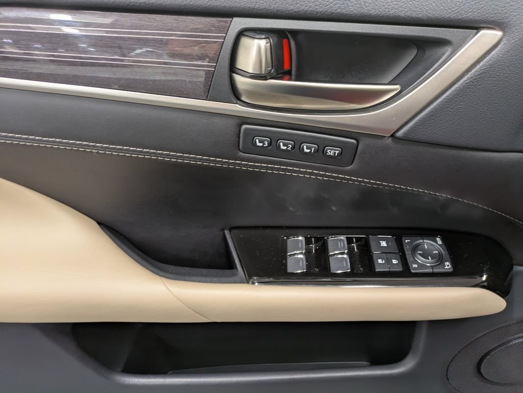 Used 2017 Lexus GS 350 AWD w/ Premium Package image 10