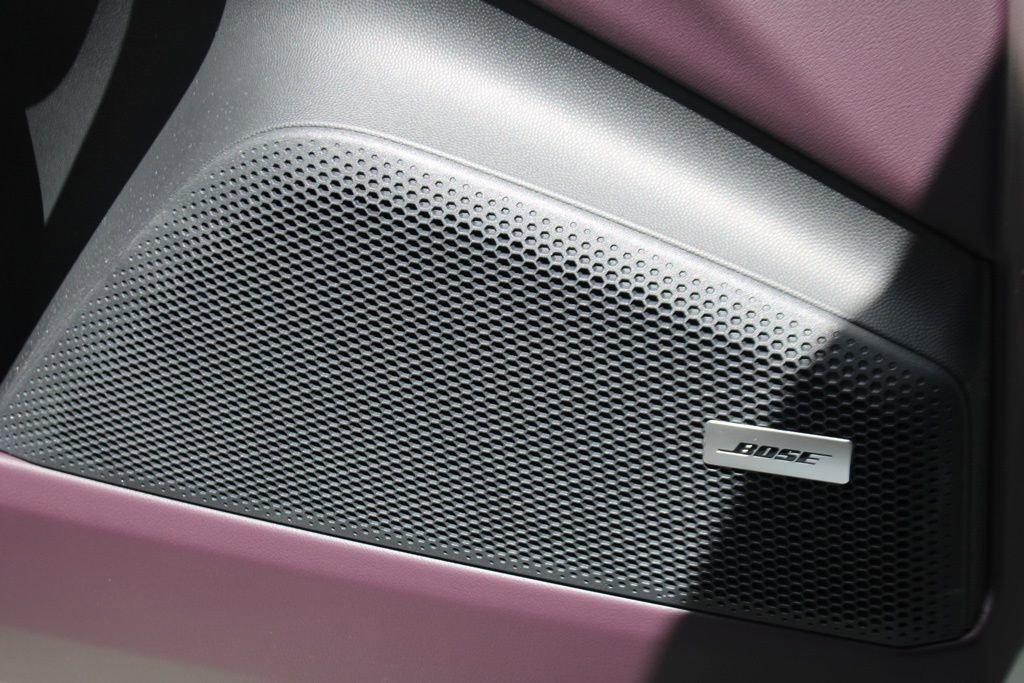 Certified 2025 Porsche Macan Electric RWD image 31