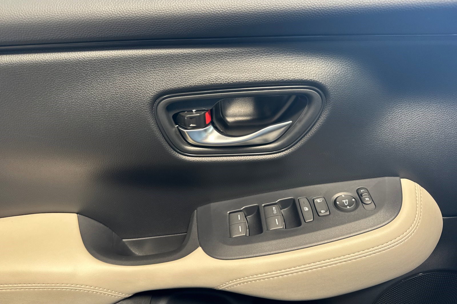New 2027 Honda HR-V LX image 27