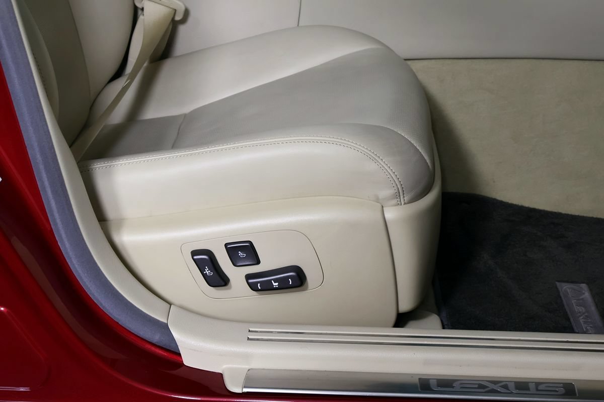 Used 2011 Lexus LS 460 L w/ Luxury Pkg AWD/4WD image 49