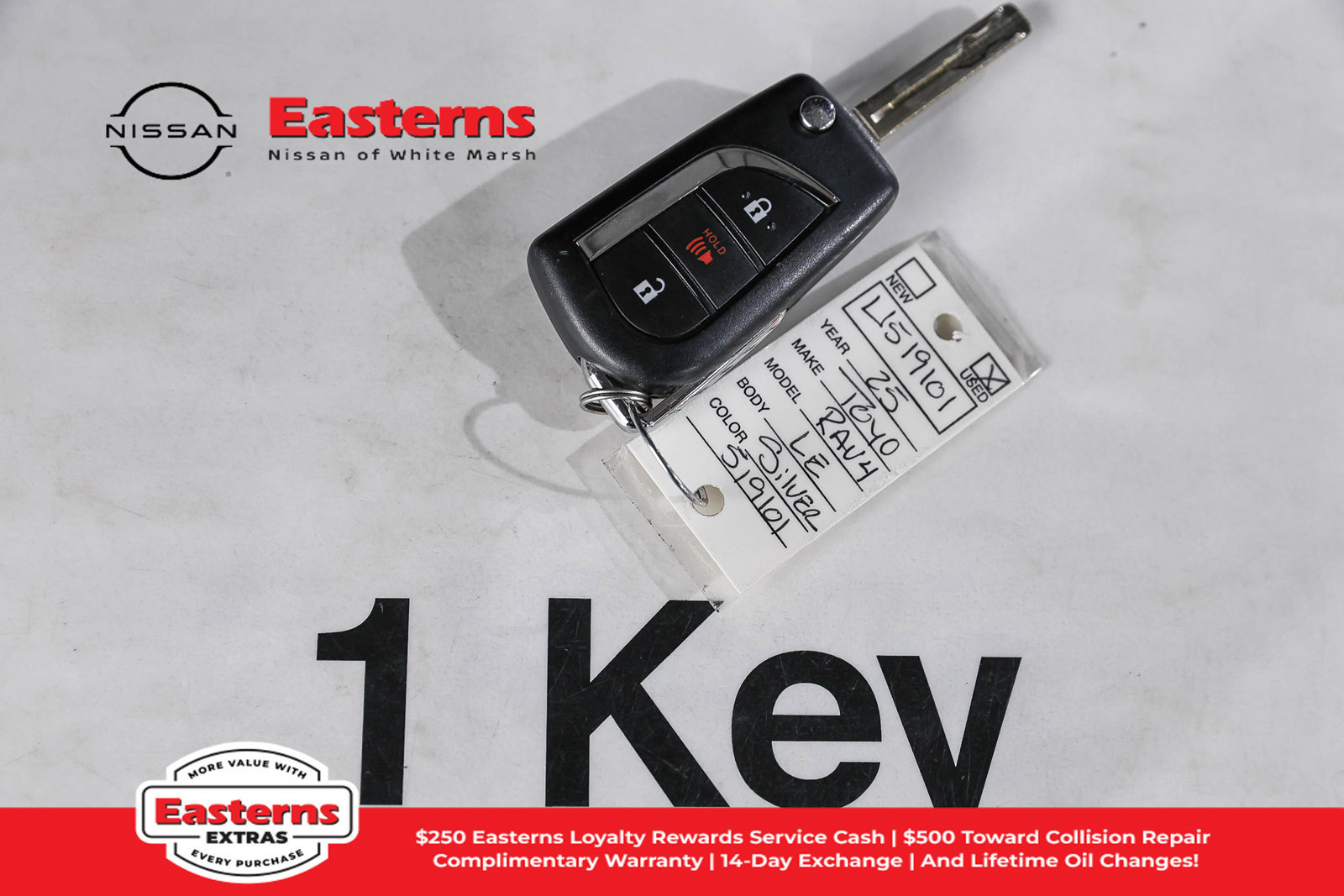 Used 2025 Toyota RAV4 LE AWD/4WD image 24