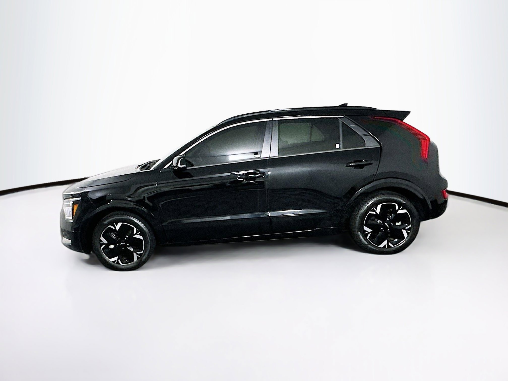 Used 2023 Kia Niro Wind FWD image 4