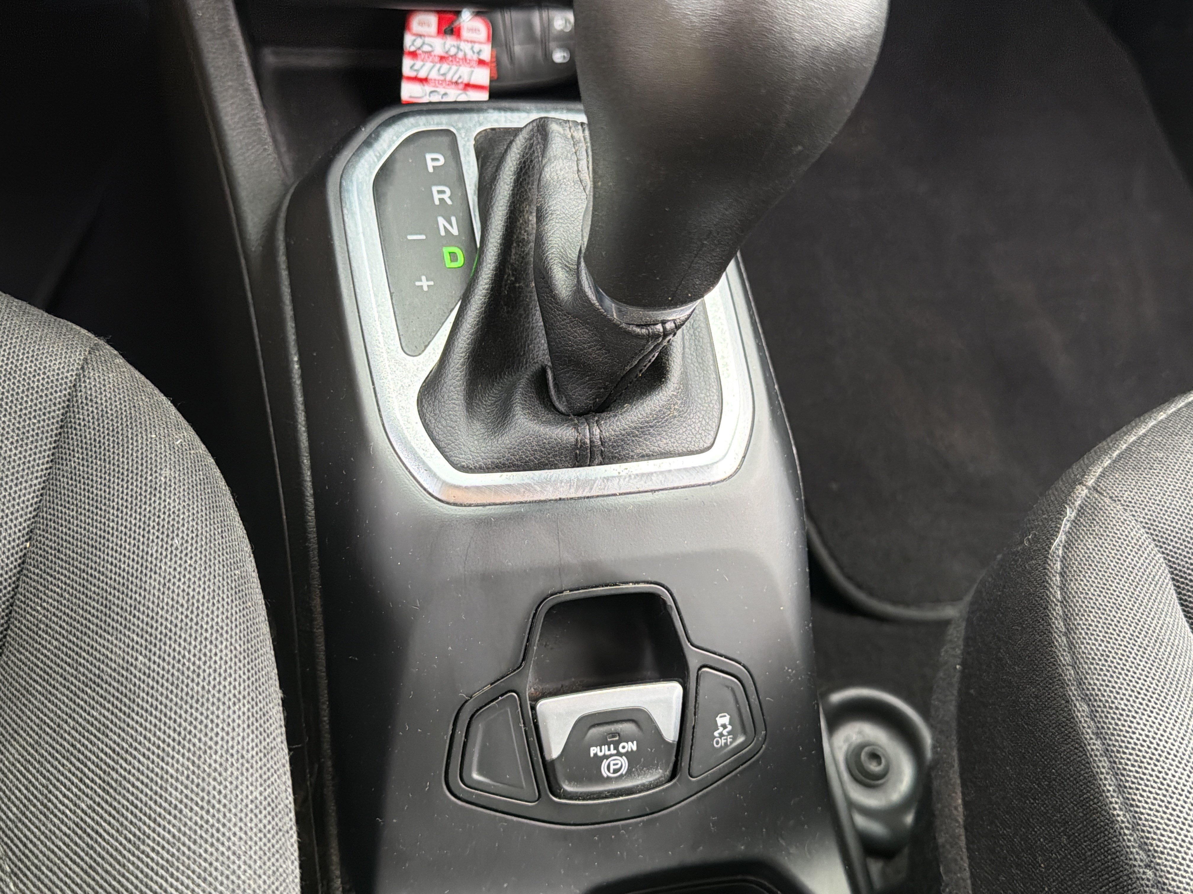 Used 2020 Jeep Renegade Sport w/ Sport Appearance Group FWD image 25