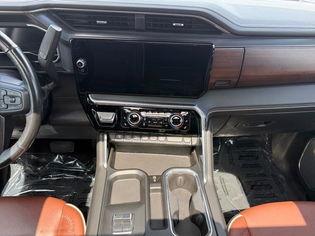 Used 2024 GMC Sierra 2500 Denali Ultimate AWD/4WD image 15