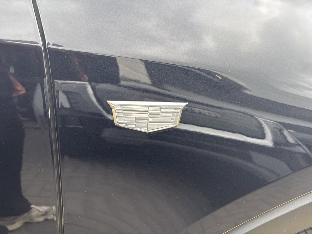 Used 2023 Cadillac XT4 Premium Luxury w/ Cold Weather Package image 13
