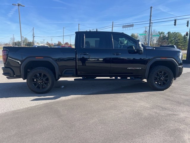 Used 2024 GMC Sierra 2500 AT4 w/ AT4 Preferred Package image 5
