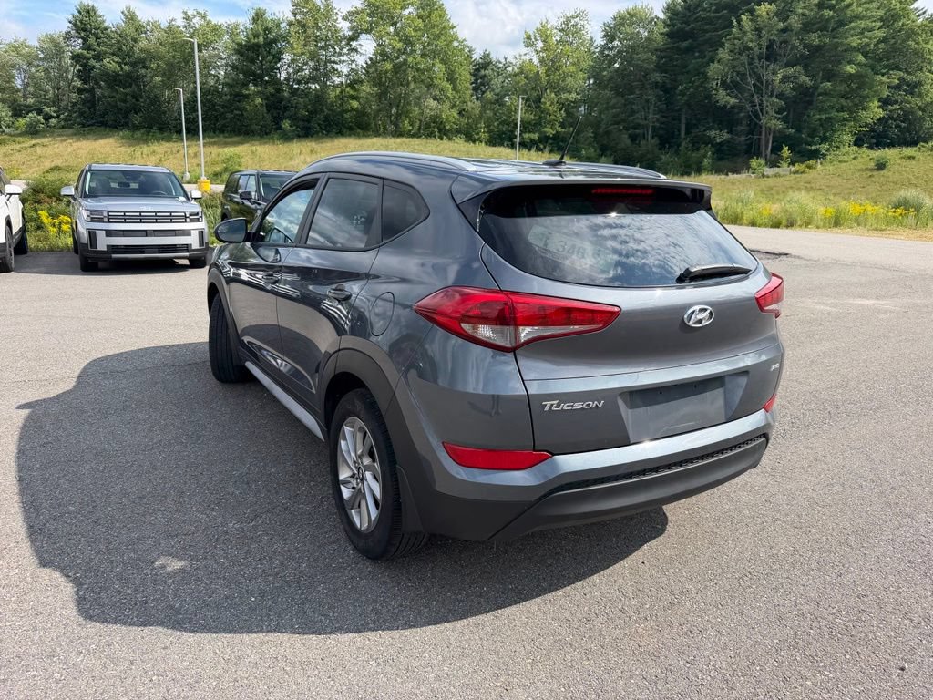 Used 2017 Hyundai Tucson SE w/ SE Popular Package 02 AWD/4WD image 2