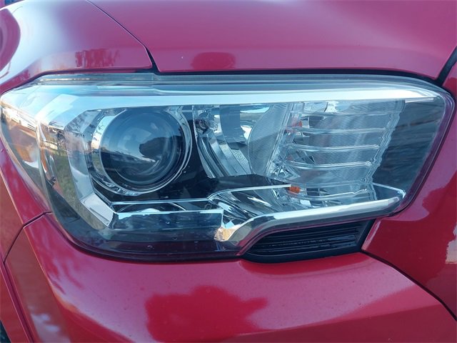 Used 2017 Toyota Tacoma SR5 w/ Tow Package image 28
