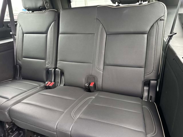 Used 2021 Chevrolet Suburban Premier image 11