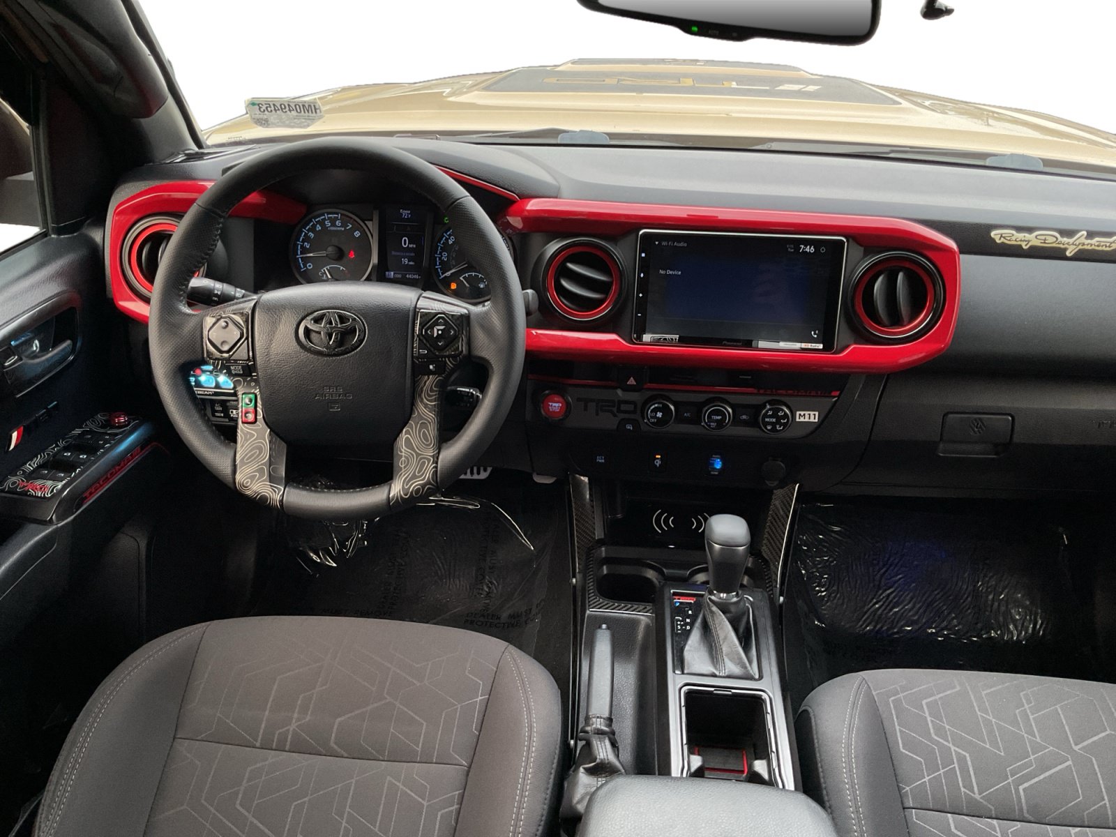 Used 2017 Toyota Tacoma TRD Sport w/ Tow Package RWD image 14