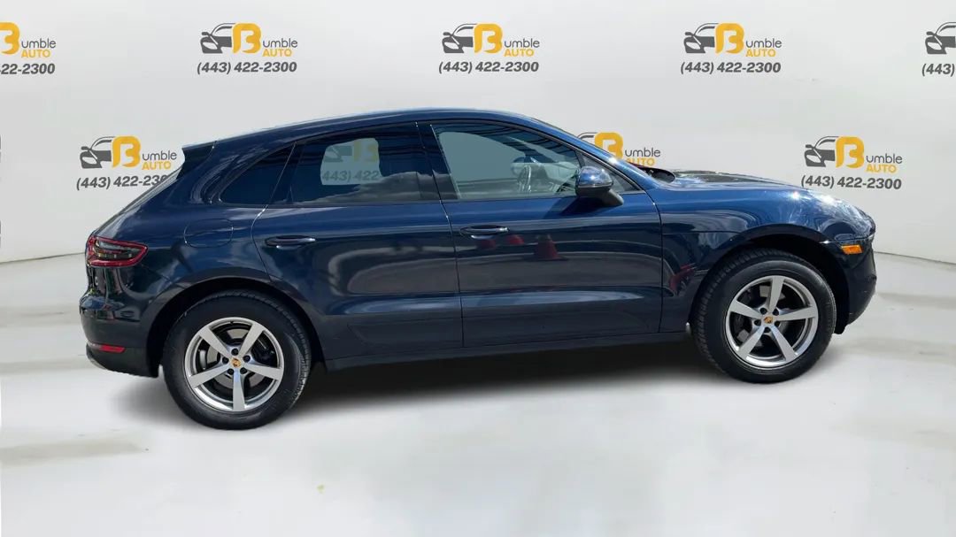 Used 2018 Porsche Macan Sport Edition AWD/4WD image 4