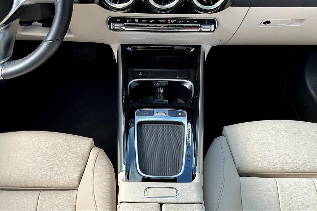 Certified 2025 Mercedes-Benz GLA 250 4MATIC image 24