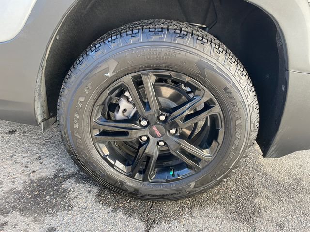Used 2024 GMC Terrain AT4 w/ Tech Package image 18