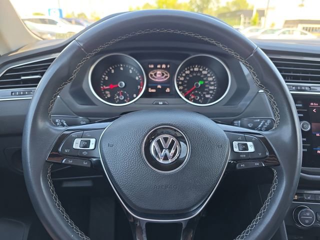 Used 2021 Volkswagen Tiguan SE AWD/4WD image 18