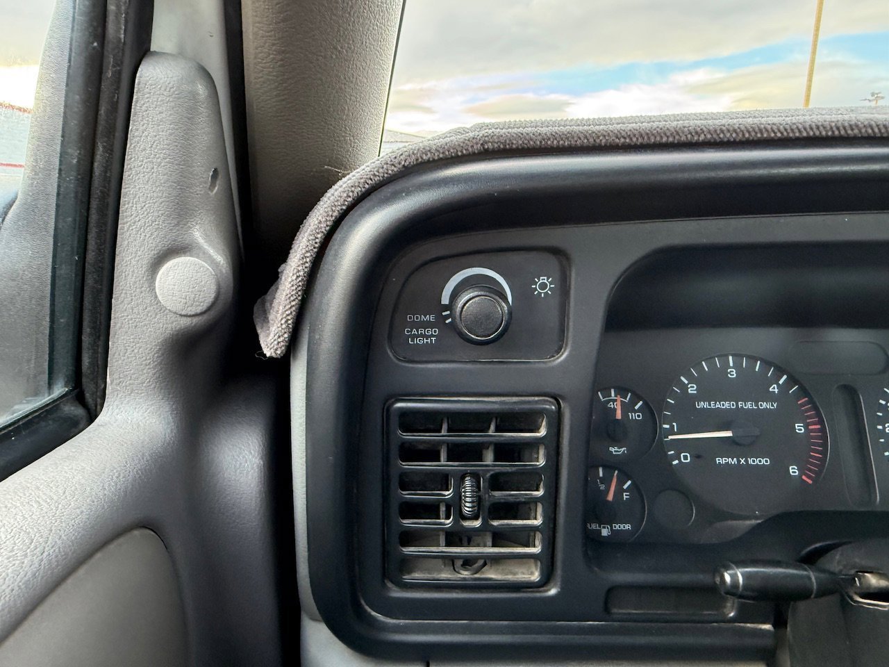 Used 1996 Dodge Ram 3500 Truck ST image 32