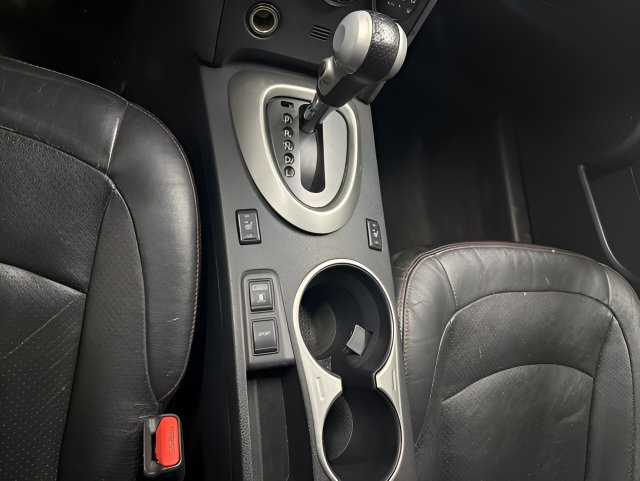 Used 2012 Nissan Rogue SL AWD/4WD image 15