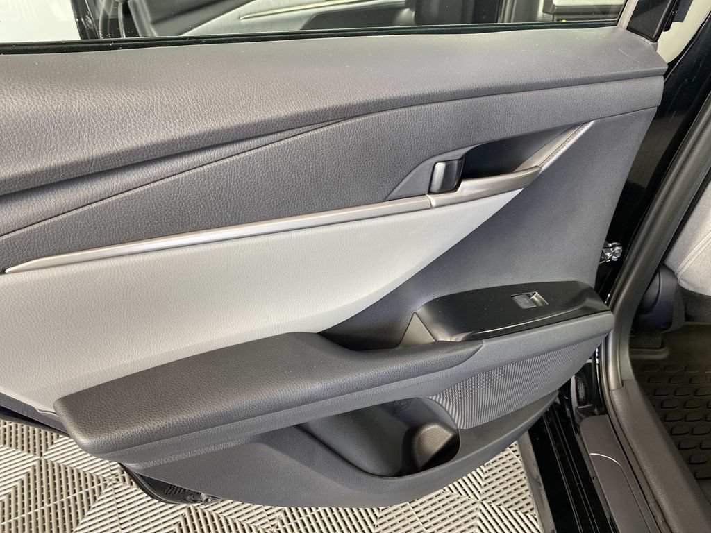 Used 2026 Toyota Camry LE FWD image 23