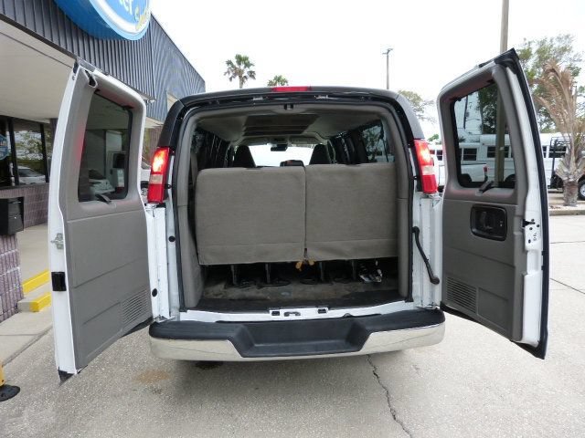 Used 2019 Chevrolet Express 3500 LT w/ LT Preferred Equipment Group RWD image 13