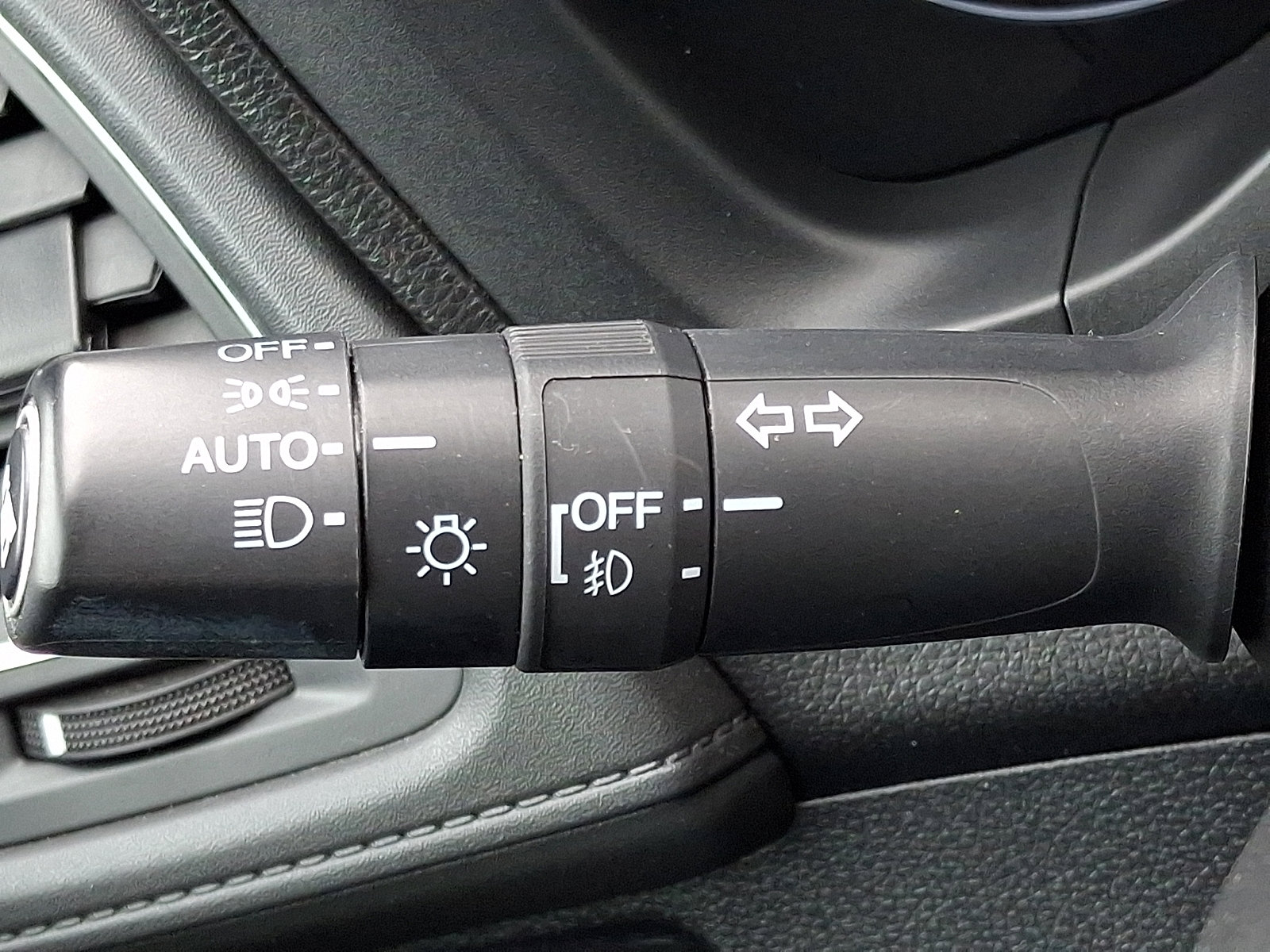 Used 2017 Honda HR-V EX-L image 27