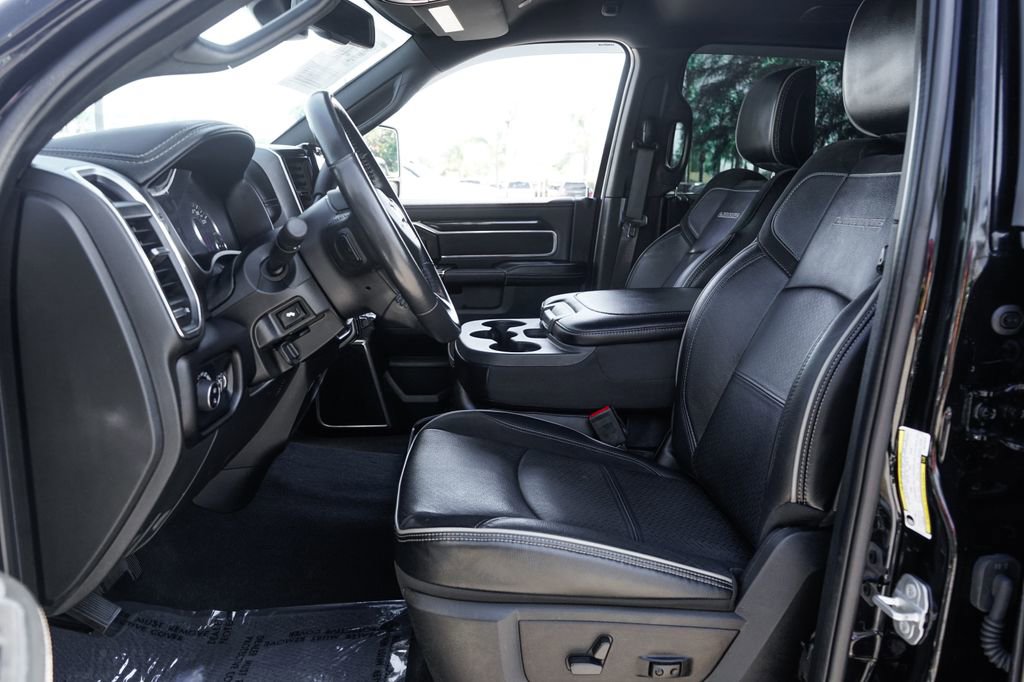 Used 2023 RAM 2500 Laramie w/ Night Edition AWD/4WD image 17