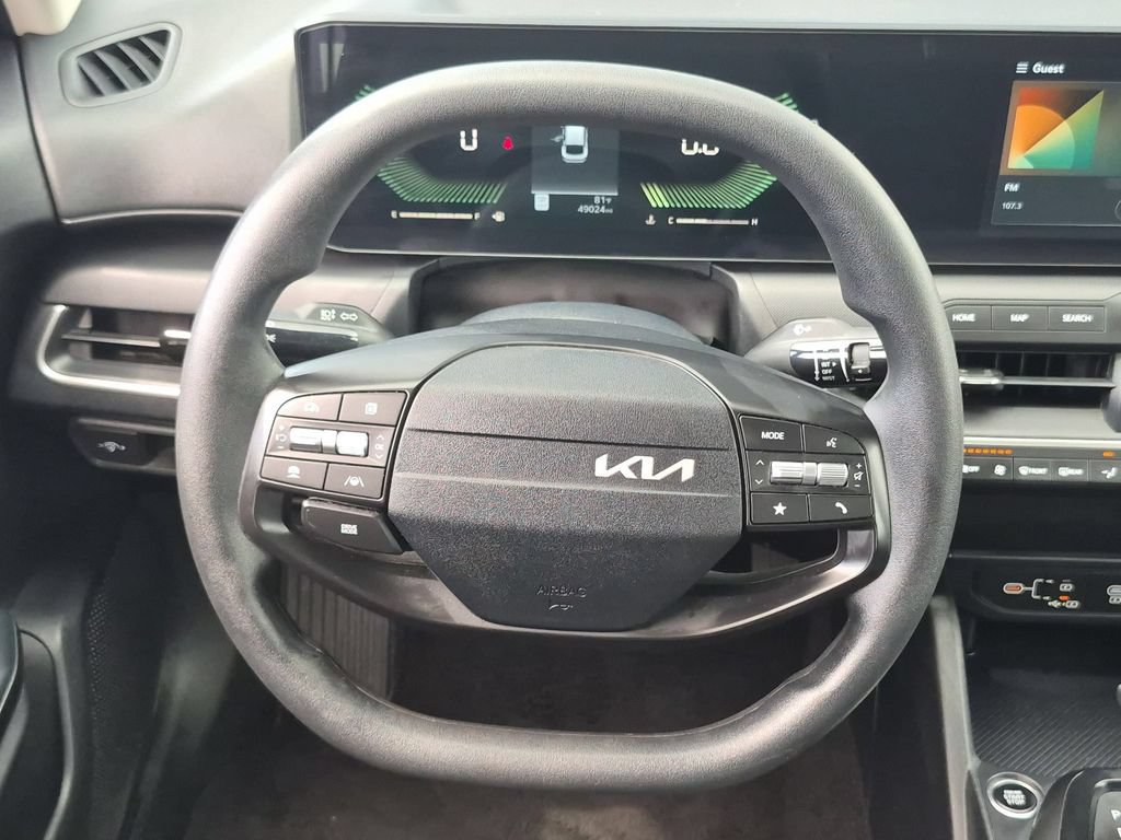 Used 2025 Kia K4 FWD image 23