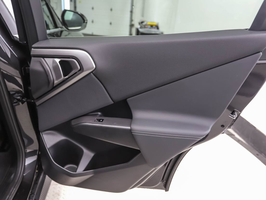 Used 2026 BMW X3 xDrive30 w/ Premium Package image 26