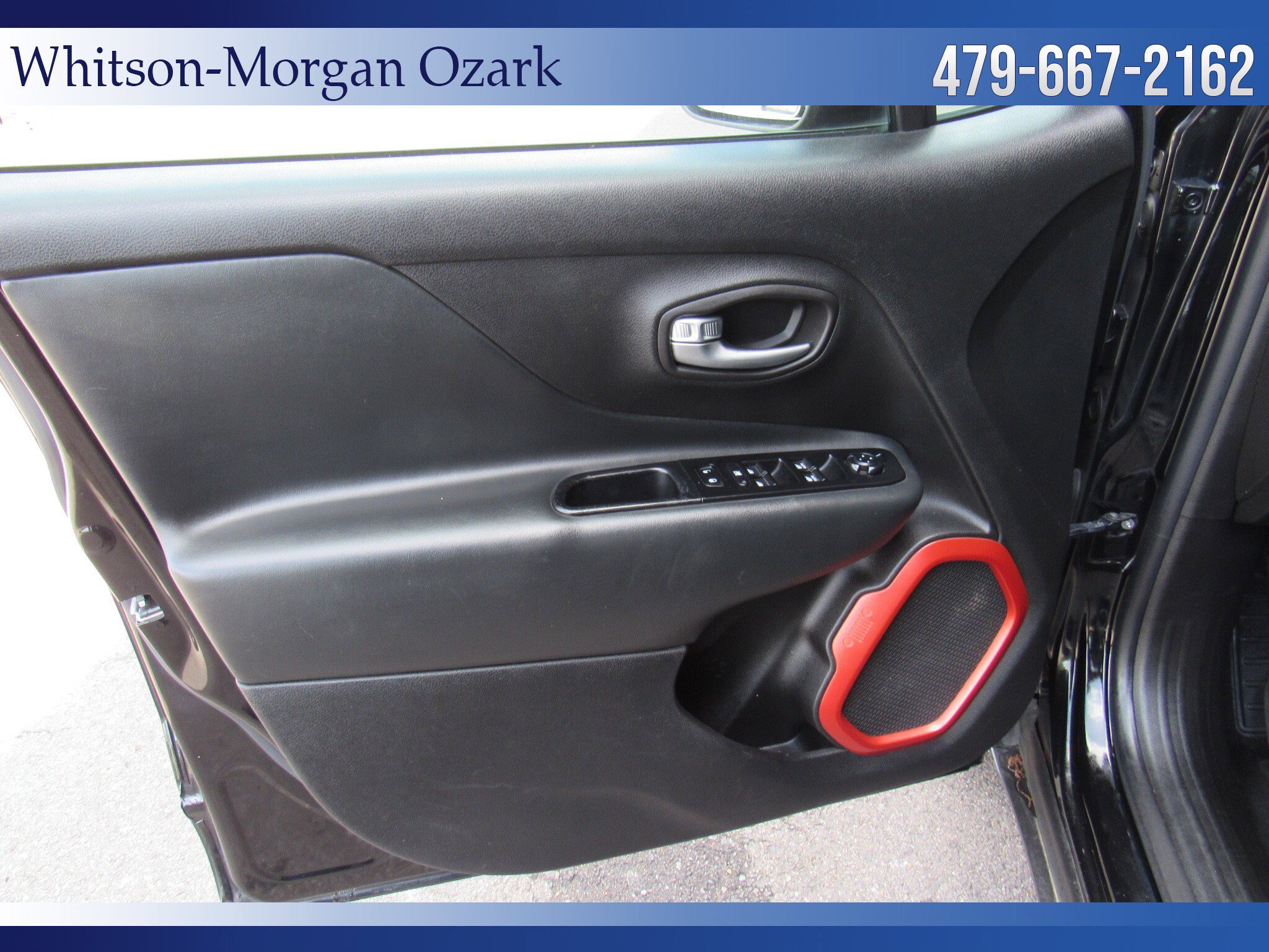 Used 2019 Jeep Renegade Trailhawk w/ UConnect 8.4 Nav Group AWD/4WD image 32