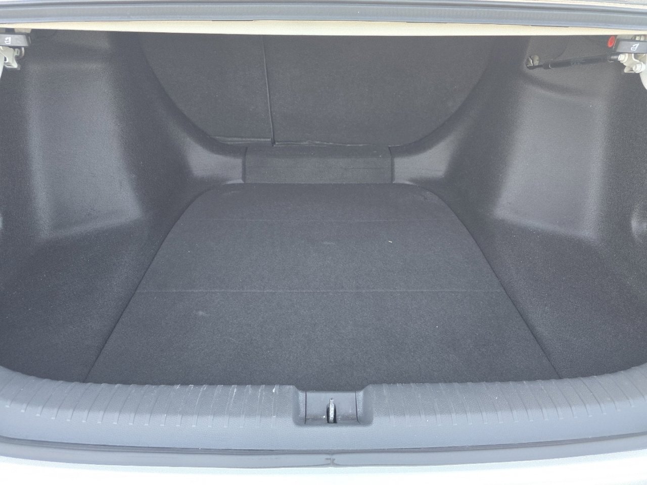 Certified 2024 Honda Accord EX image 20