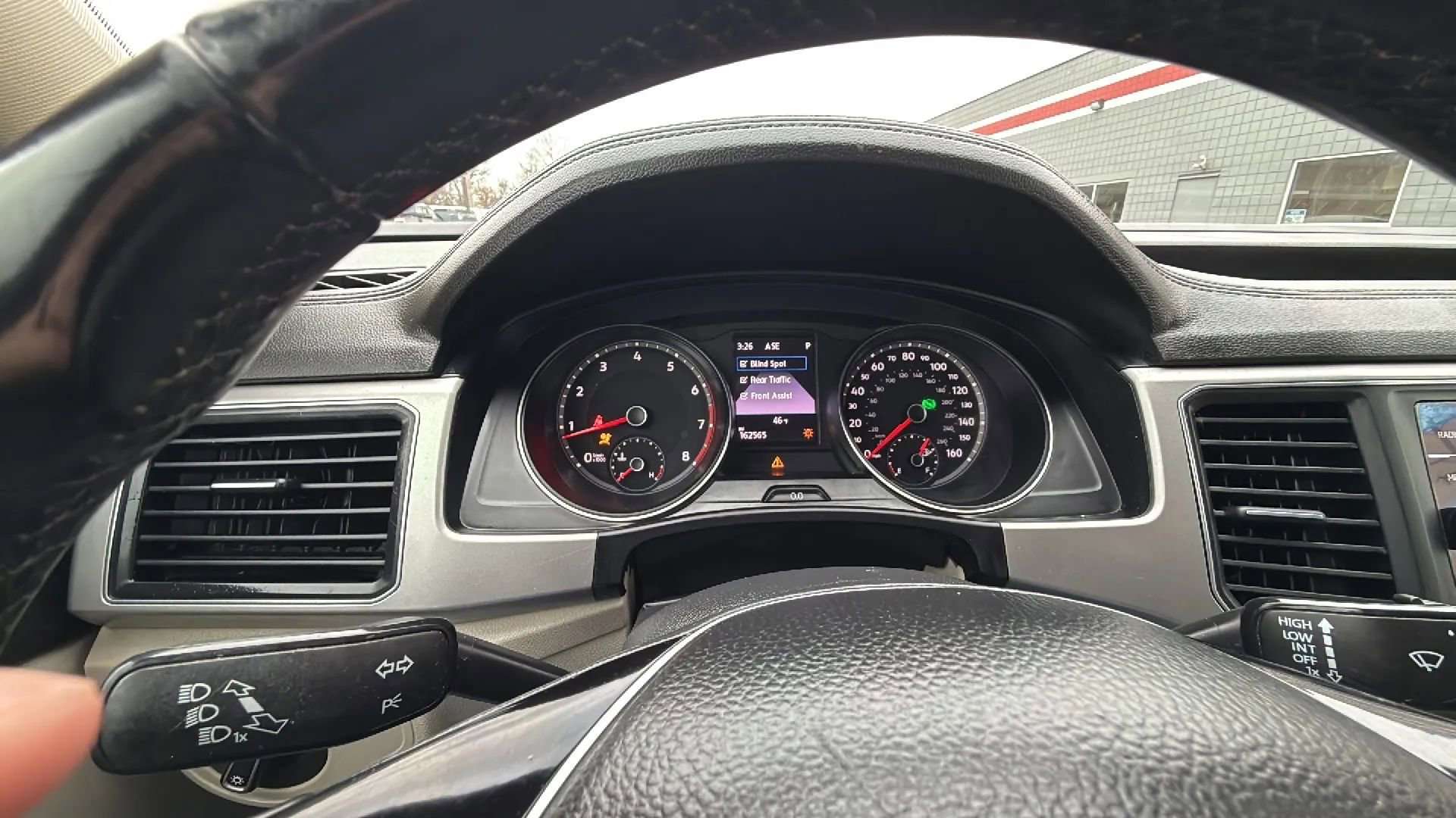 Used 2019 Volkswagen Atlas SE w/ Towing Package image 20