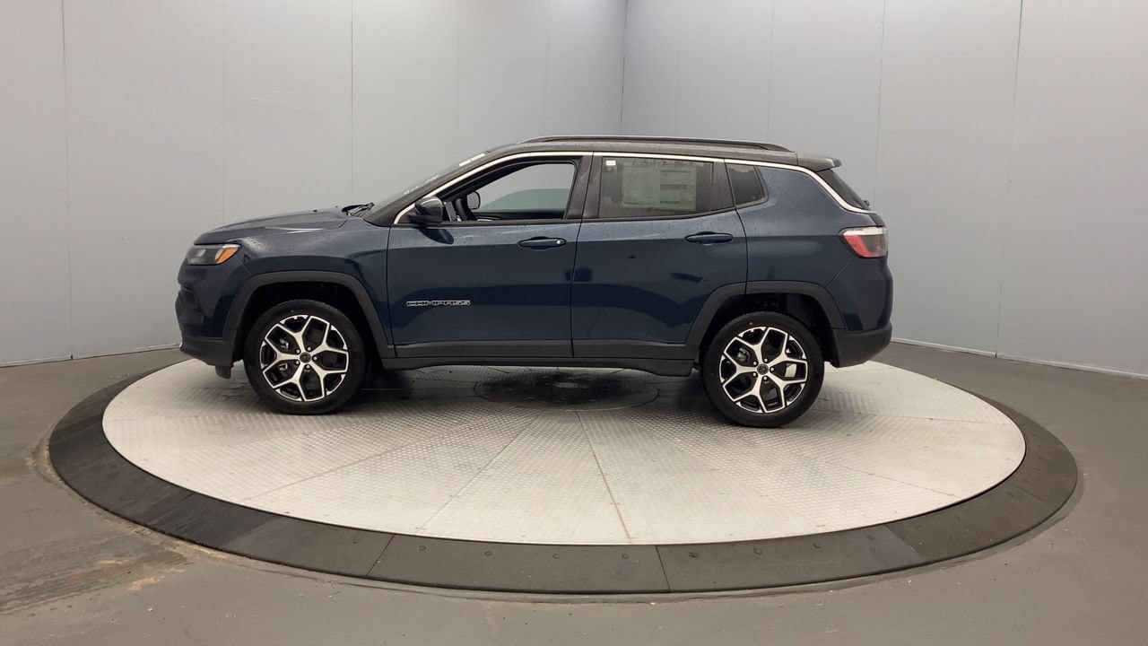 New 2026 Jeep Compass Limited AWD/4WD image 2