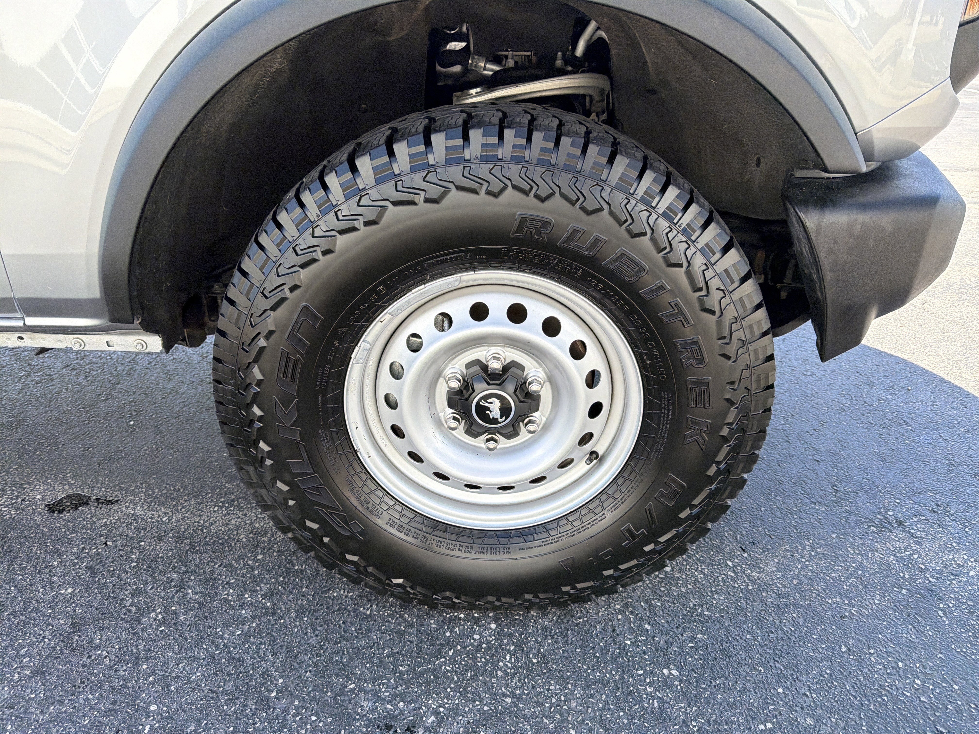 Used 2023 Ford Bronco 4-Door AWD/4WD image 6