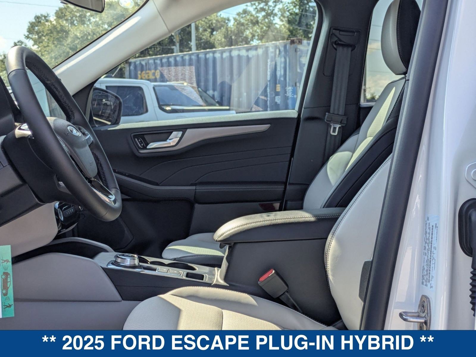 New 2025 Ford Escape SE image 22