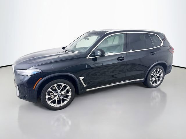 Used 2026 BMW X5 xDrive40i w/ Premium Package image 3