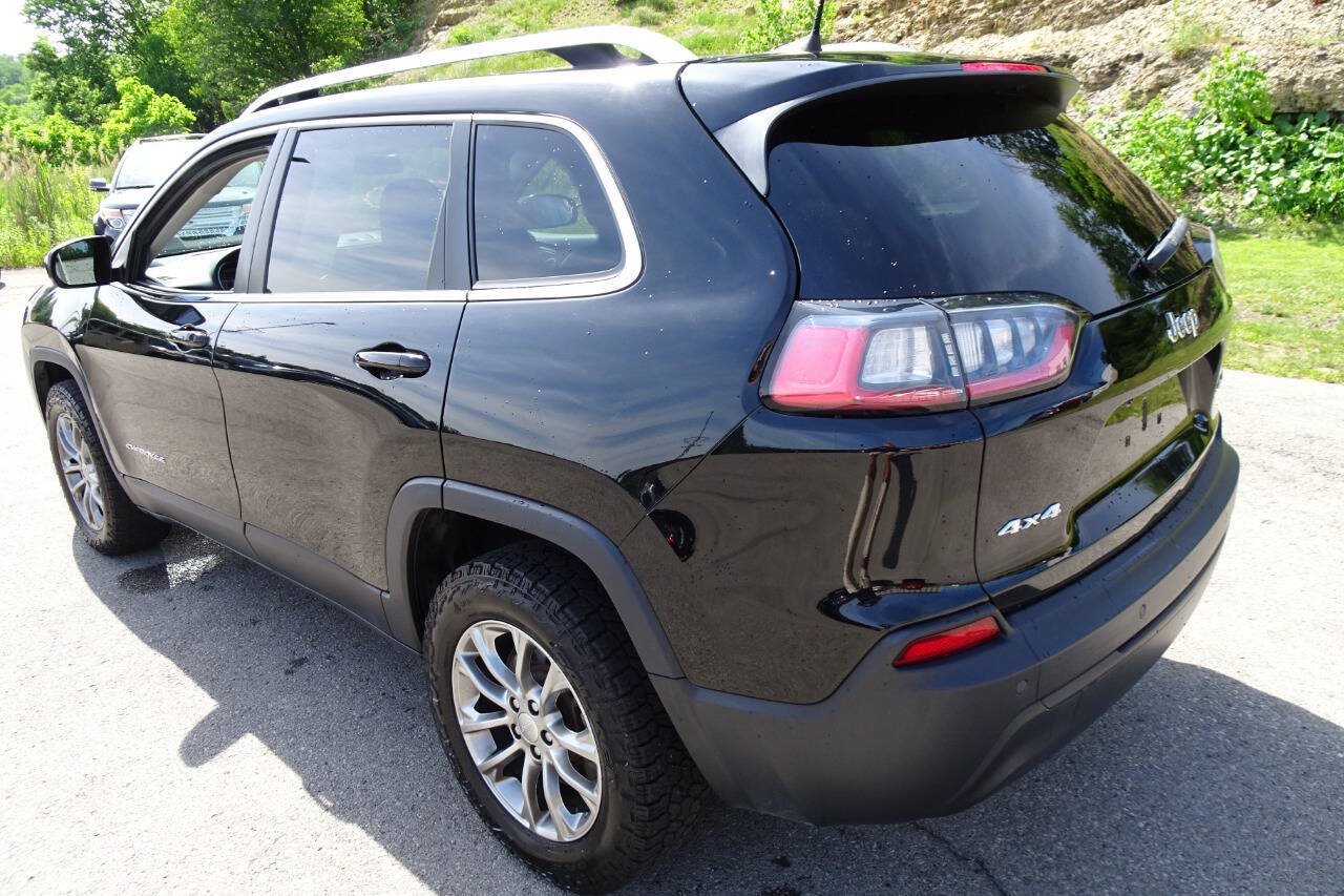 Used 2020 Jeep Cherokee Latitude Plus w/ Cold Weather Group AWD/4WD image 8