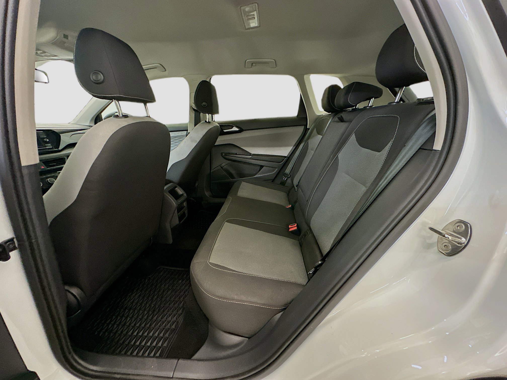 Used 2024 Volkswagen Taos S image 28