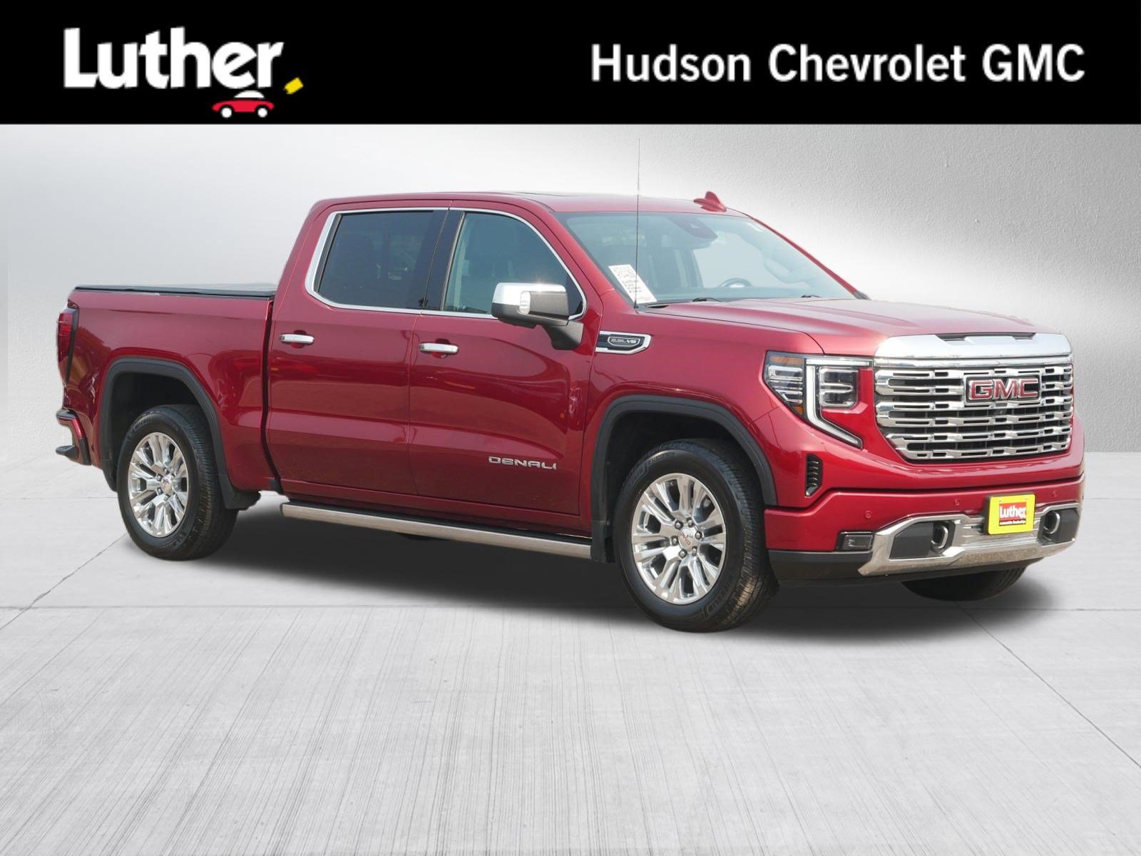Used 2023 GMC Sierra 1500 Denali AWD/4WD image 1