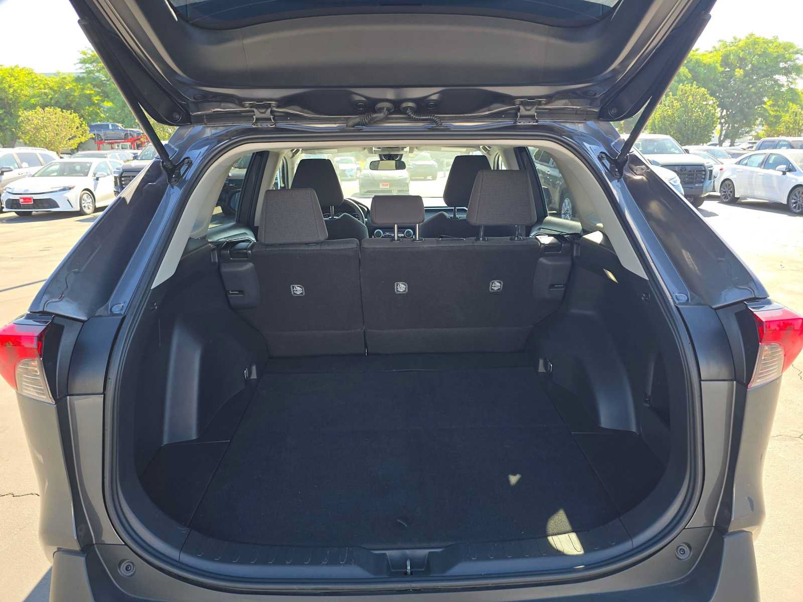 Certified 2025 Toyota RAV4 LE FWD image 14