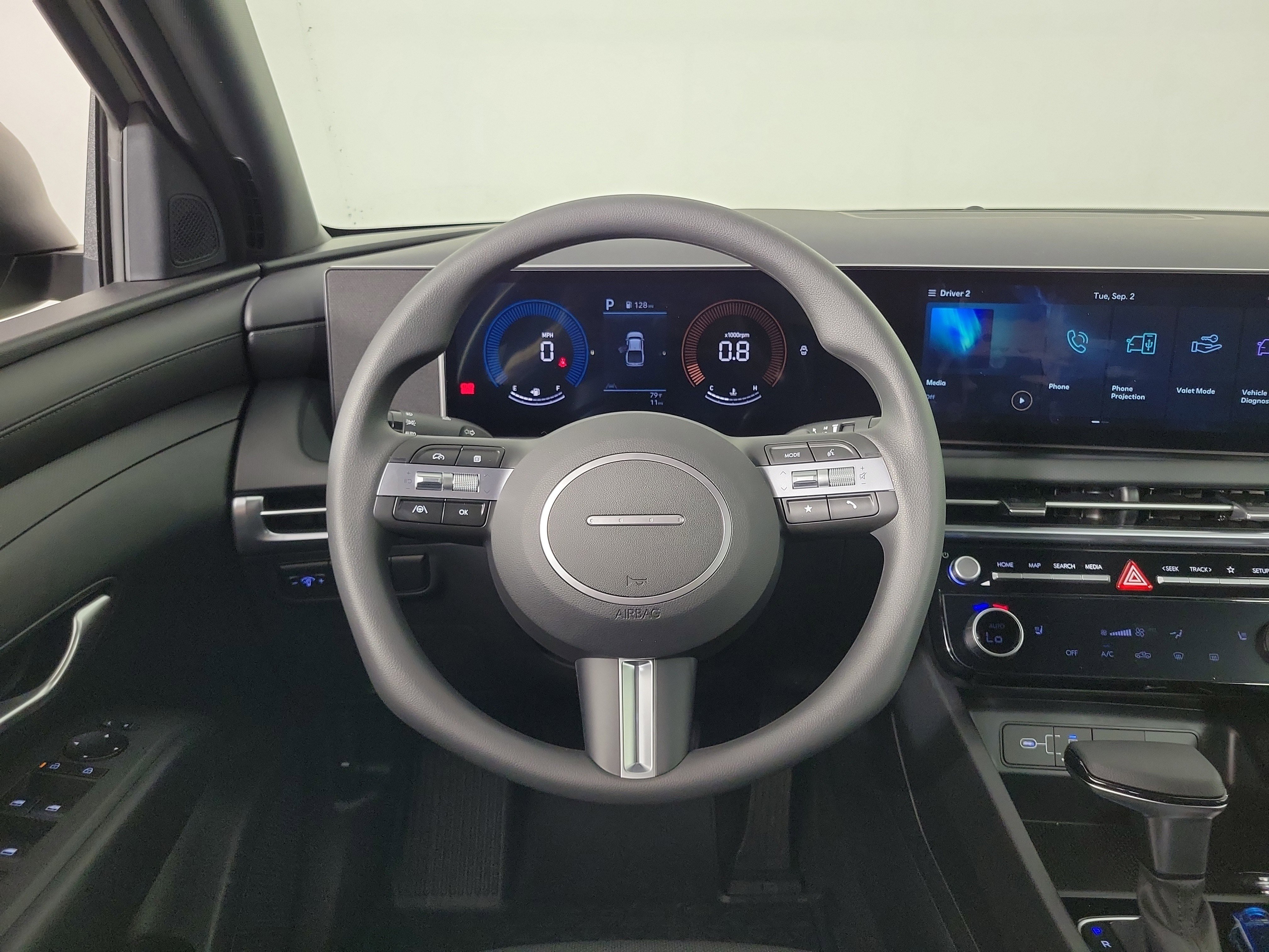 New 2025 Hyundai Santa Cruz SEL image 11