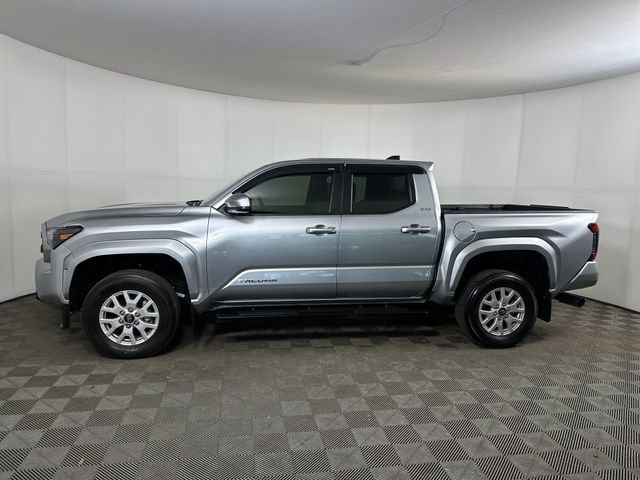 Used 2025 Toyota Tacoma SR5 RWD image 6